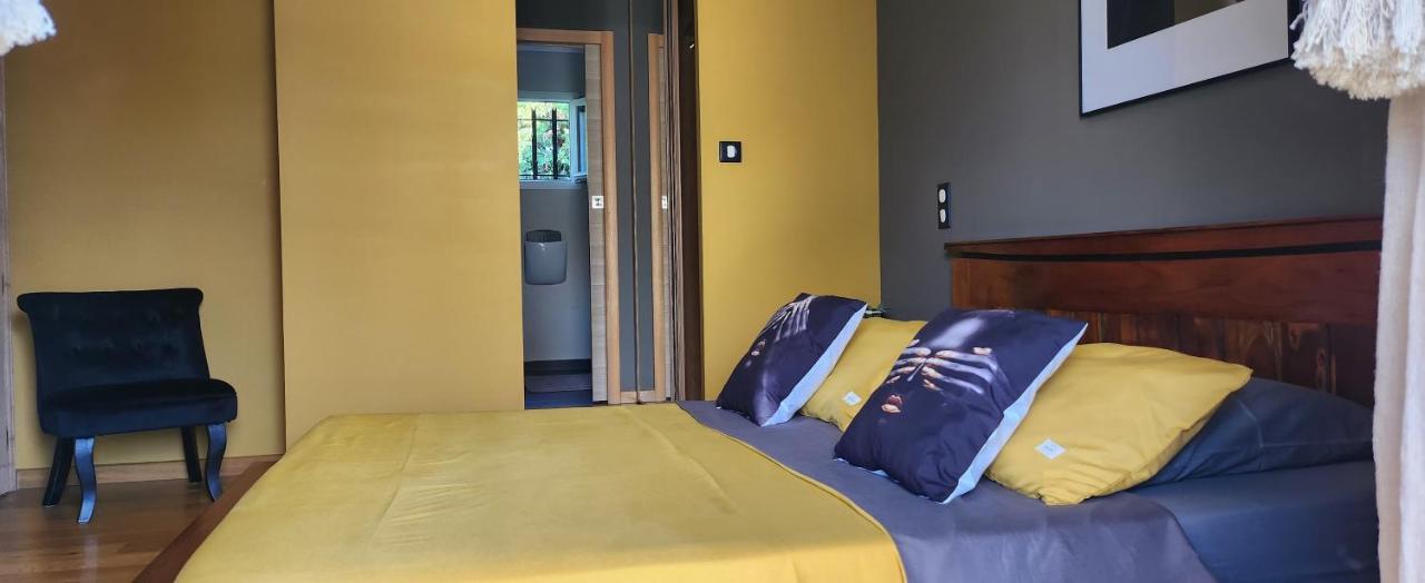 Chambre D'Hotes Casa Lucia Furiani Bagian luar foto